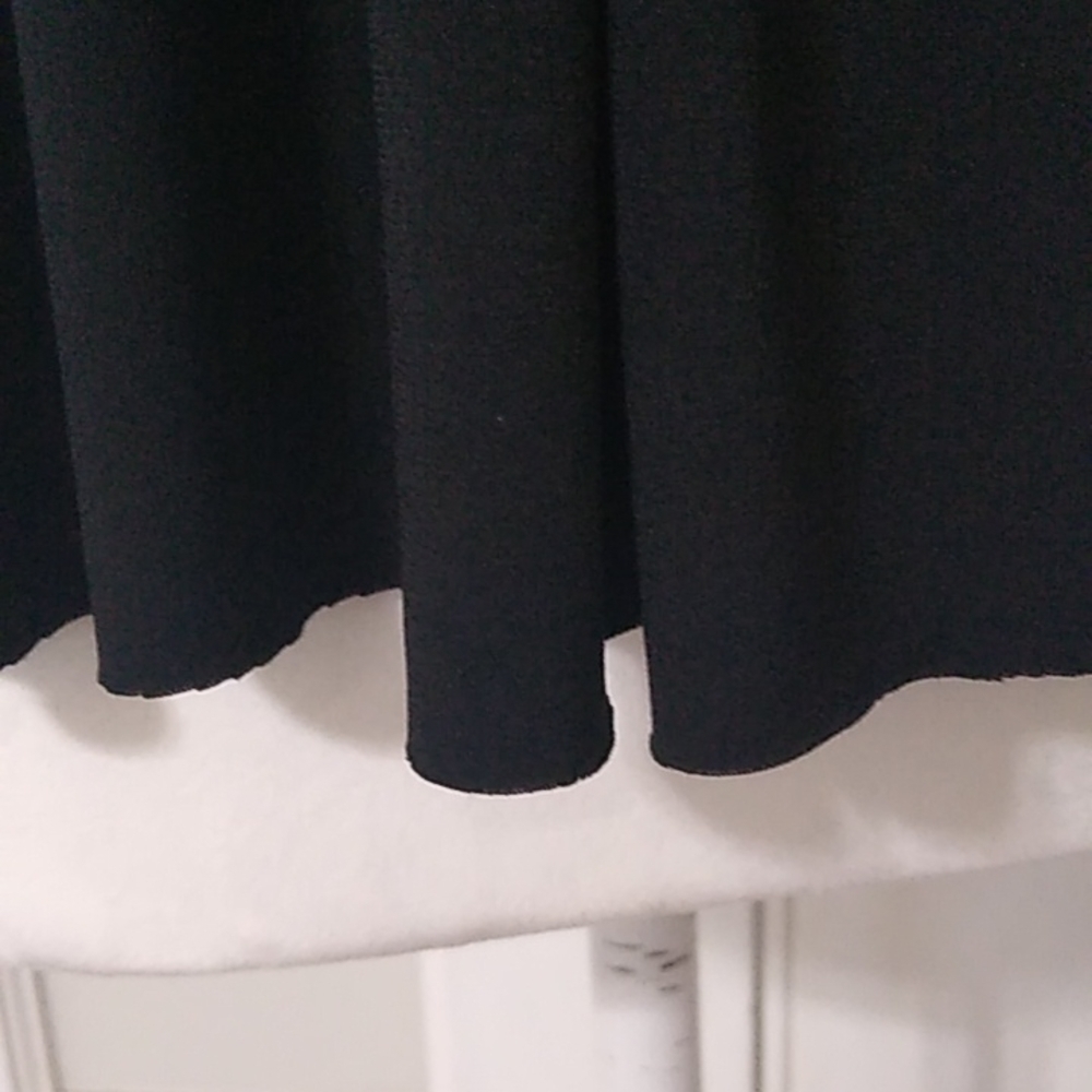 Zara Ruffled Deep V Neck Tank Top - Picture 9 of 14